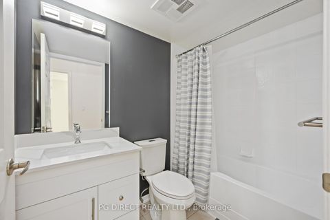 Photo 4 at 611 - 18 Valley Woods Road, Donalda, Toronto