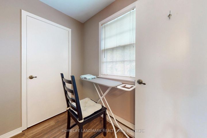 Photo 20 at 147 Mossgrove Trail, Windfields, Toronto