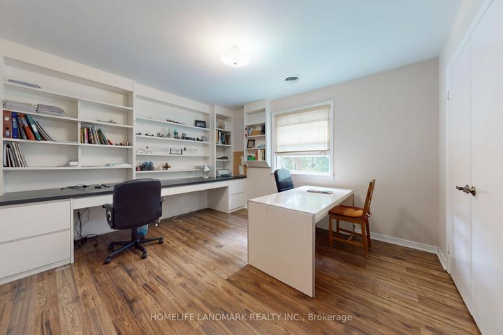 Photo 25 at 147 Mossgrove Trail, Windfields, Toronto