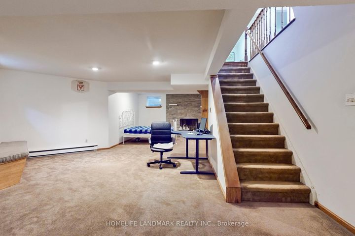 Photo 32 at 147 Mossgrove Trail, Windfields, Toronto