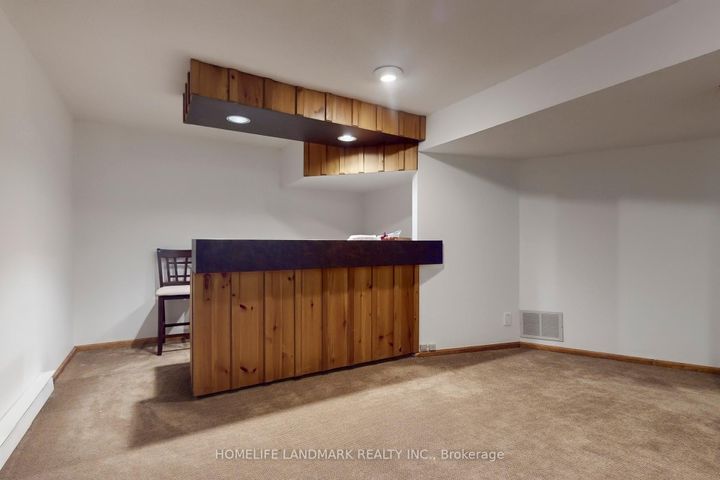 Photo 36 at 147 Mossgrove Trail, Windfields, Toronto