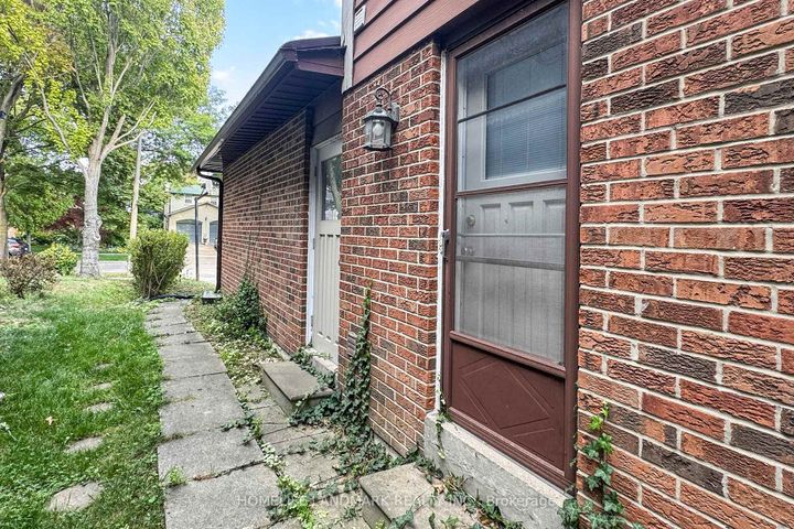 Photo 45 at 147 Mossgrove Trail, Windfields, Toronto