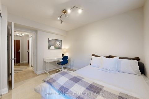 Photo 16 at 605 - 750 Bay Street, Bay Street Corridor, Toronto