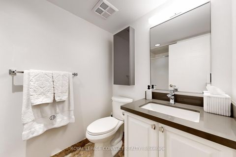 Photo 17 at 605 - 750 Bay Street, Bay Street Corridor, Toronto