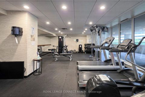 Photo 23 at 605 - 750 Bay Street, Bay Street Corridor, Toronto