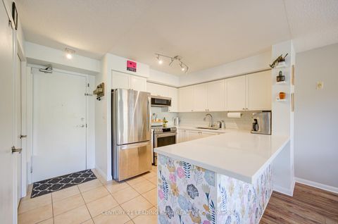 Photo 3 at TH302 - 39 Shank Street, Niagara, Toronto