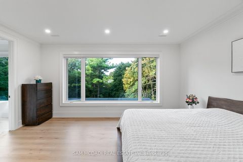 Photo 22 at 1509 Pembroke Drive, CP College Park, Oakville