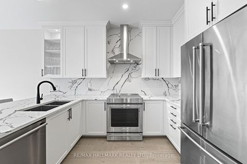 Photo 12 at 92 Drizzel Crescent, Oak Ridges, Richmond Hill