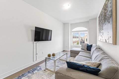 Photo 32 at 92 Drizzel Crescent, Oak Ridges, Richmond Hill