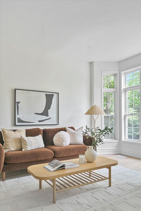 Photo 2 at 5 Angus Glen Boulevard, Angus Glen, Markham