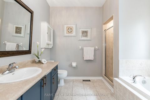 Photo 12 at 10 Westminster Circle, Shore, Barrie Photo 12 at 10 Westminster Circle, Shore, Barrie