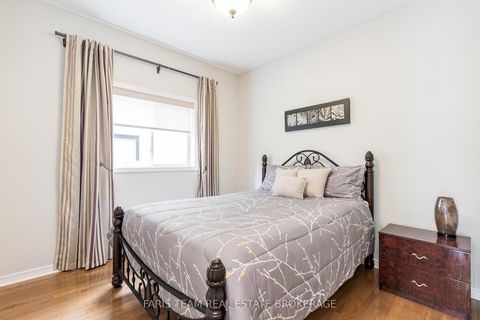 Photo 13 at 10 Westminster Circle, Shore, Barrie