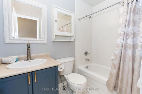 Photo 14 at 10 Westminster Circle, Shore, Barrie