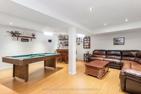 Photo 16 at 10 Westminster Circle, Shore, Barrie Photo 16 at 10 Westminster Circle, Shore, Barrie