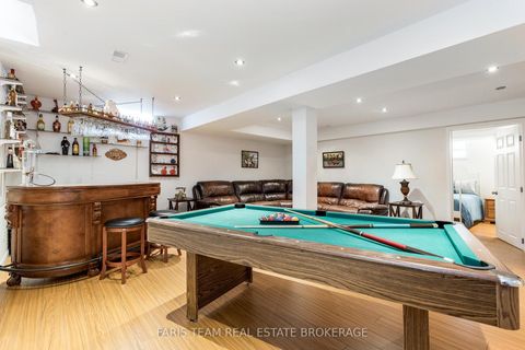 Photo 17 at 10 Westminster Circle, Shore, Barrie