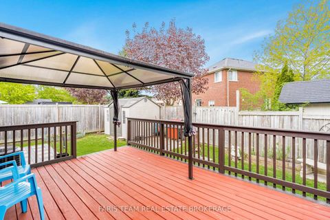 Photo 22 at 10 Westminster Circle, Shore, Barrie