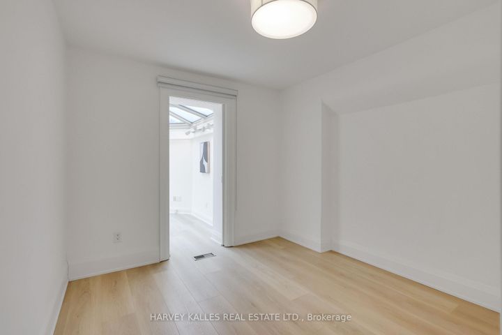 Photo 22 at 161 Brookdale Avenue, Lawrence Park North, Toronto