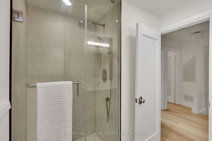 Photo 25 at 161 Brookdale Avenue, Lawrence Park North, Toronto