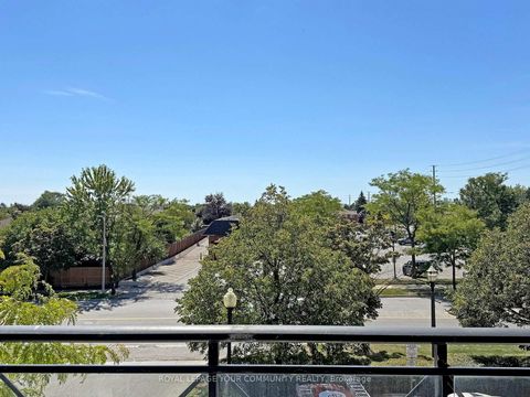 Photo 22 at 220 - 9519 Keele Street, Maple, Vaughan