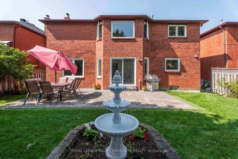 Photo 7 at 50 Waltham Crescent, Doncrest, Richmond Hill