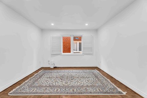 Photo 15 at 50 Waltham Crescent, Doncrest, Richmond Hill Photo 15 at 50 Waltham Crescent, Doncrest, Richmond Hill