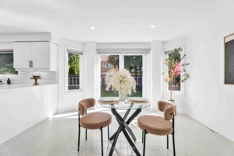 Photo 22 at 50 Waltham Crescent, Doncrest, Richmond Hill