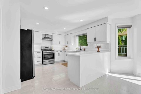 Photo 23 at 50 Waltham Crescent, Doncrest, Richmond Hill