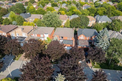 Photo 45 at 50 Waltham Crescent, Doncrest, Richmond Hill