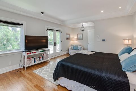Photo 25 at 441 Oriole Parkway, Eglinton, Toronto