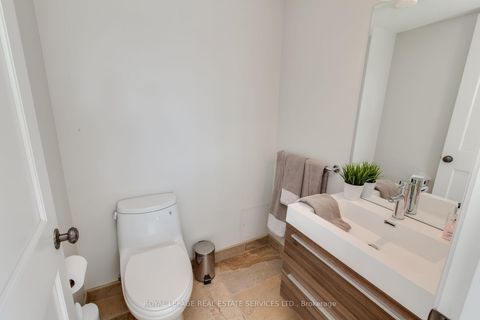 Photo 31 at 441 Oriole Parkway, Eglinton, Toronto