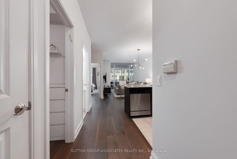 Photo 4 at 312 - 88 Broadway Avenue, Mount Pleasant West, Toronto
