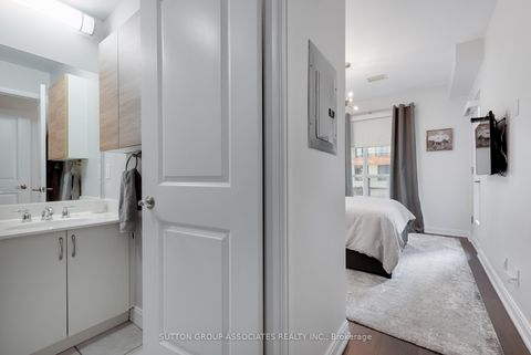 Photo 15 at 312 - 88 Broadway Avenue, Mount Pleasant West, Toronto