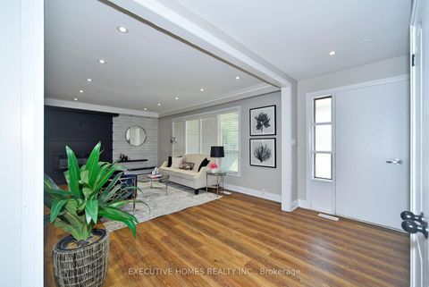 Photo 4 at 37 Marcella Street, Woburn, Toronto