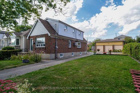 Photo 1 at 906 Glencairn Avenue, Glen Park, Toronto