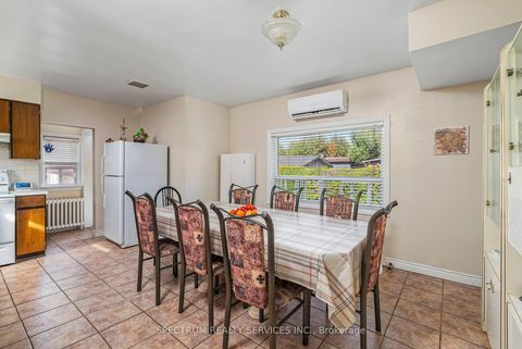 Photo 11 at 906 Glencairn Avenue, Glen Park, Toronto