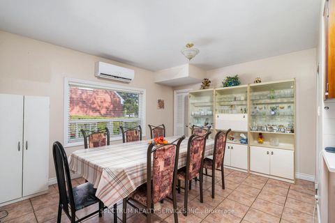 Photo 12 at 906 Glencairn Avenue, Glen Park, Toronto