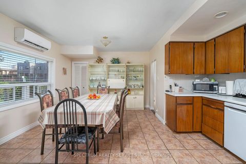 Photo 17 at 906 Glencairn Avenue, Glen Park, Toronto