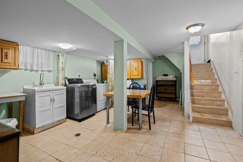 Photo 26 at 906 Glencairn Avenue, Glen Park, Toronto