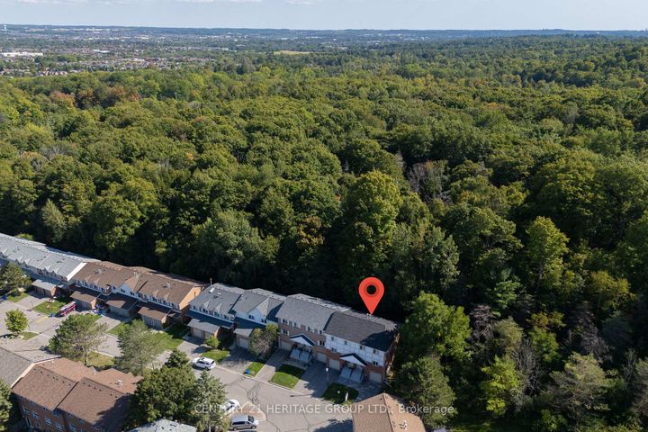 Photo 2 at 654 Gibney Crescent, Summerhill Estates, Newmarket