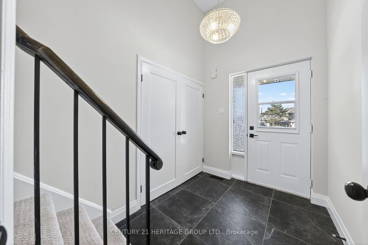 Photo 3 at 654 Gibney Crescent, Summerhill Estates, Newmarket