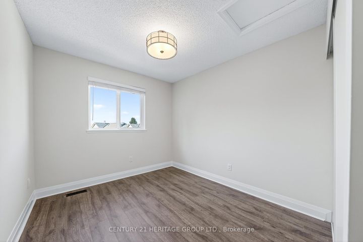 Photo 27 at 654 Gibney Crescent, Summerhill Estates, Newmarket