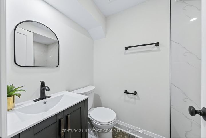 Photo 33 at 654 Gibney Crescent, Summerhill Estates, Newmarket