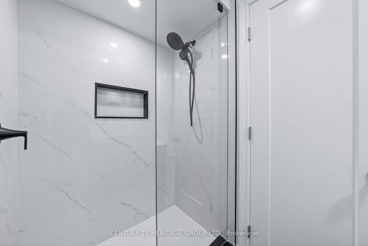 Photo 34 at 654 Gibney Crescent, Summerhill Estates, Newmarket