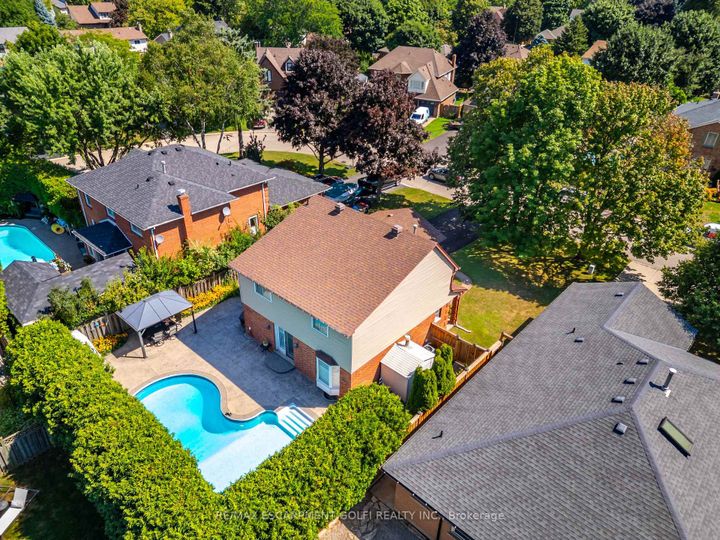 Photo 27 at 6 Lilac Court, Ancaster, Hamilton