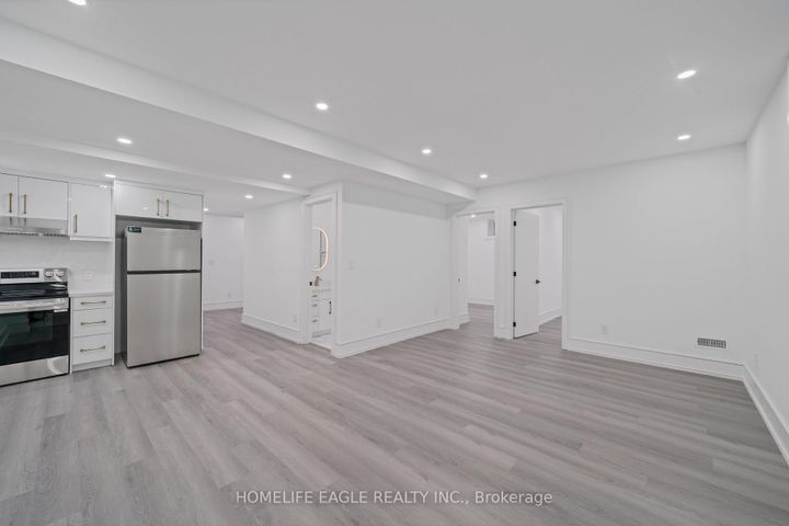 Photo 31 at 11 Glen Muir Drive, Cliffcrest, Toronto