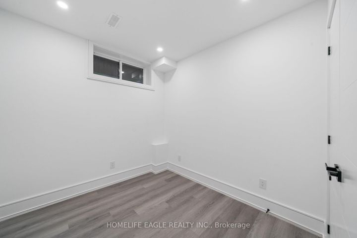 Photo 34 at 11 Glen Muir Drive, Cliffcrest, Toronto