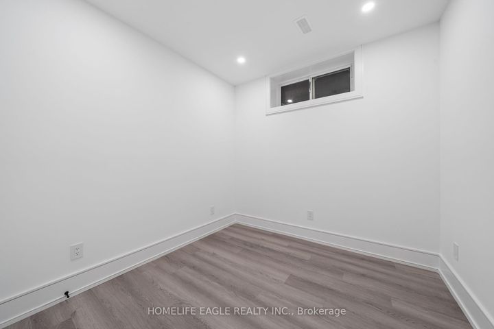 Photo 35 at 11 Glen Muir Drive, Cliffcrest, Toronto