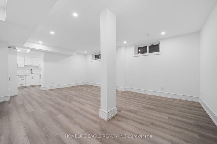 Photo 37 at 11 Glen Muir Drive, Cliffcrest, Toronto