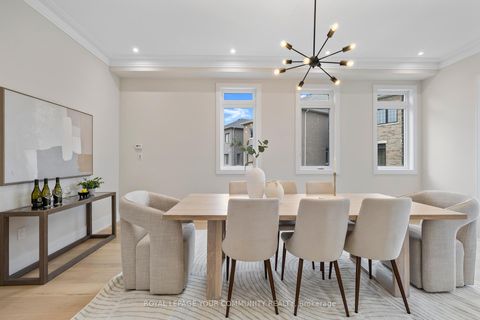 Photo 14 at 2 Bunn Court, Bayview Northeast, Aurora