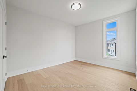 Photo 29 at 2 Bunn Court, Bayview Northeast, Aurora